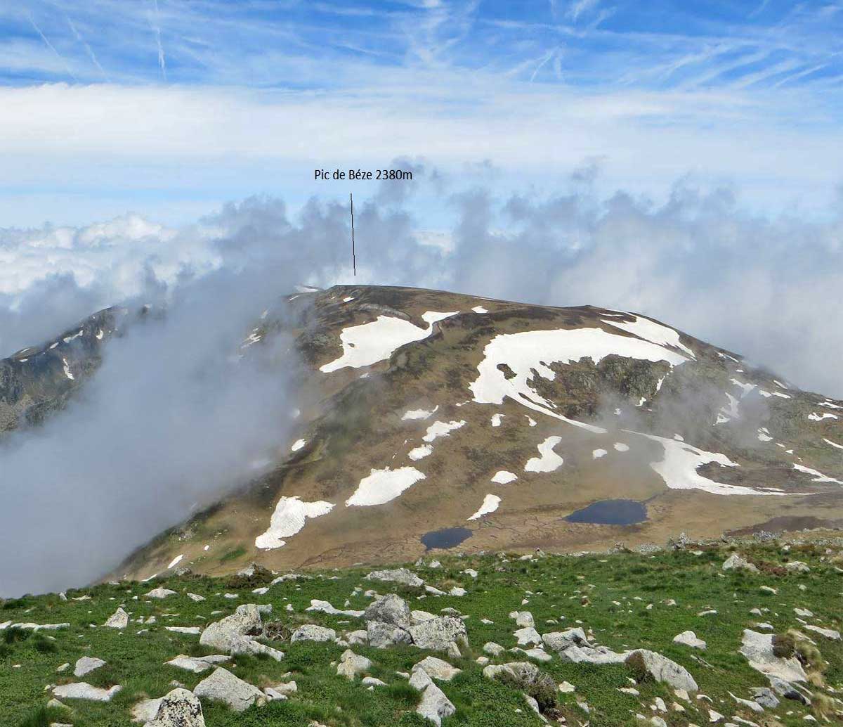Etangs de la Unarde - @ Dédé Etangs de la Urnarde y pic de Béze 2380 m