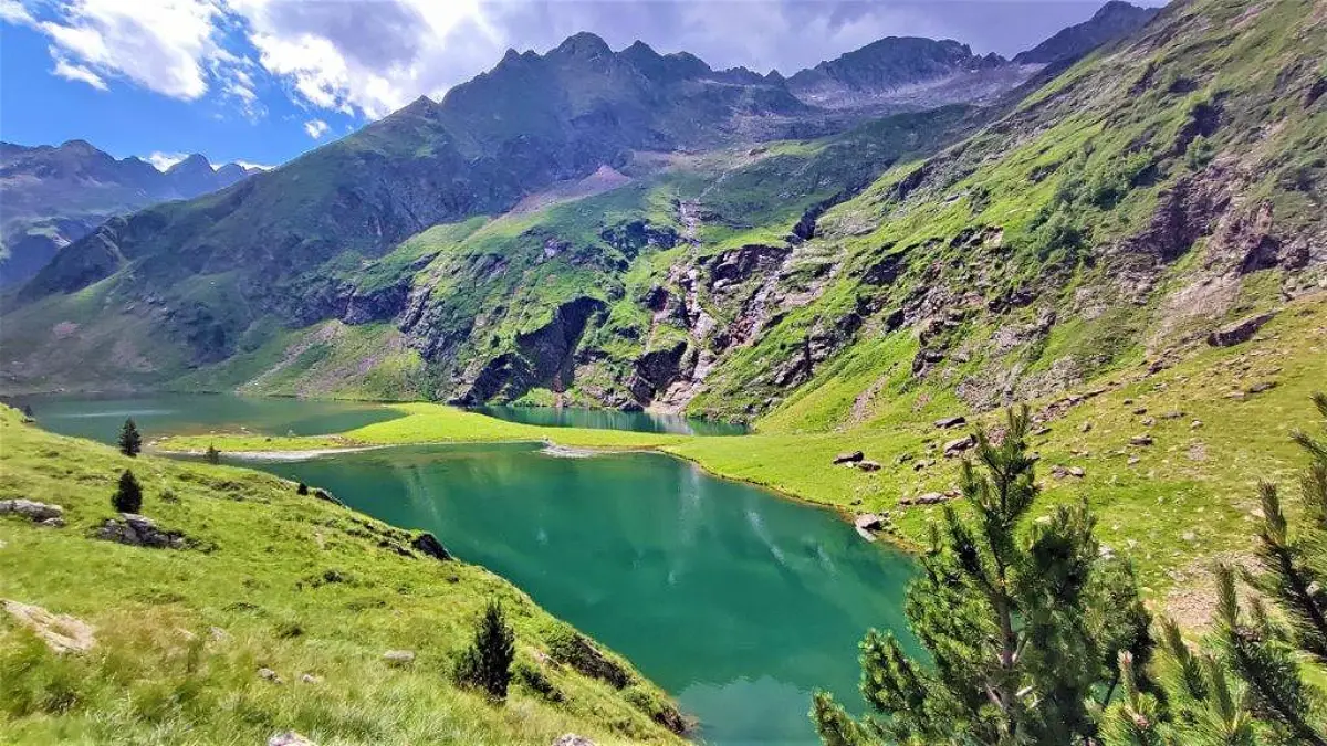 Vue du lac Vert, Vallée de Luchon, Hautes-Garonne, Pyrénées