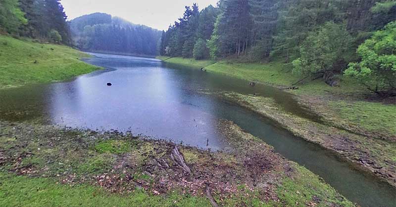 Embalse de  Domiko