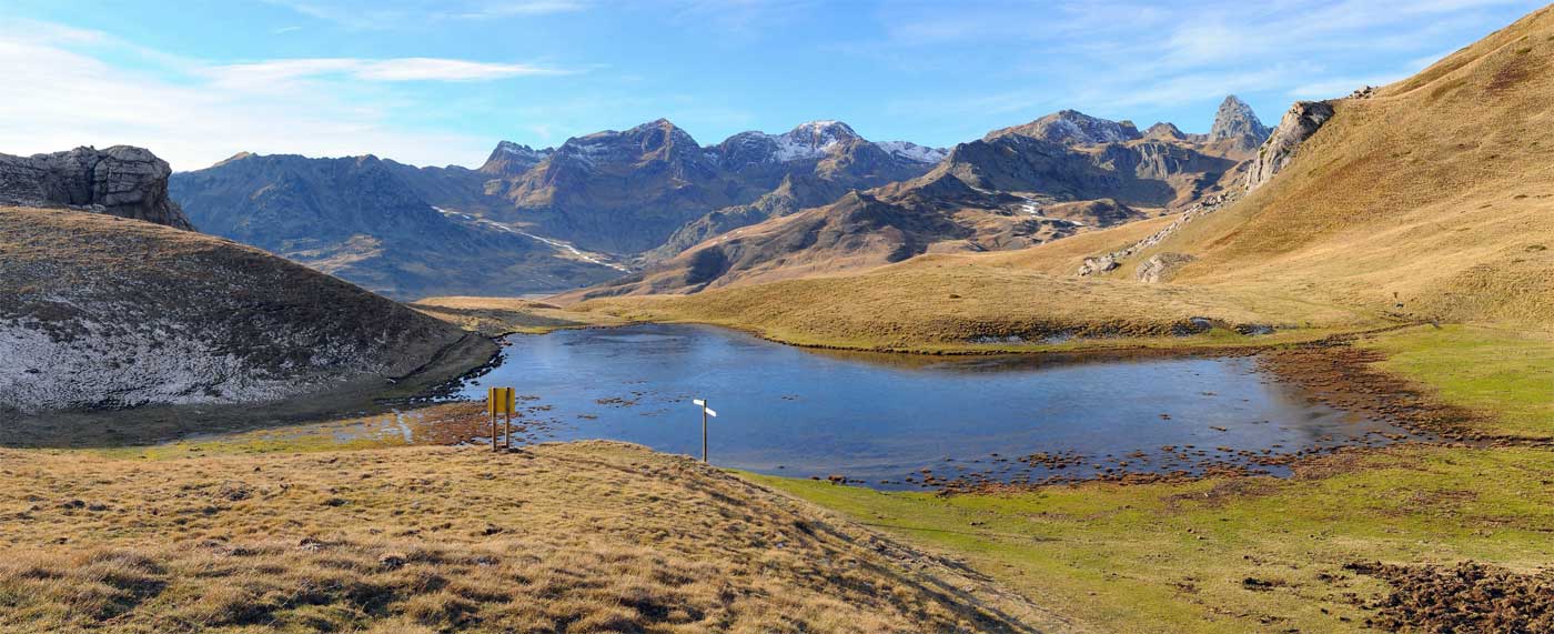 Mare du col de Peyrelue