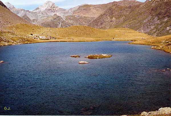 Lac d'Ormièlas - @ Gérard Jouvin Lac d'Ormièlas