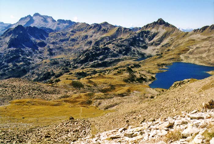 Lac de Port-Bielh ou de Bastan - @ Philippe Lac de Port-Bielh vu depuis le col de la Hourquett...