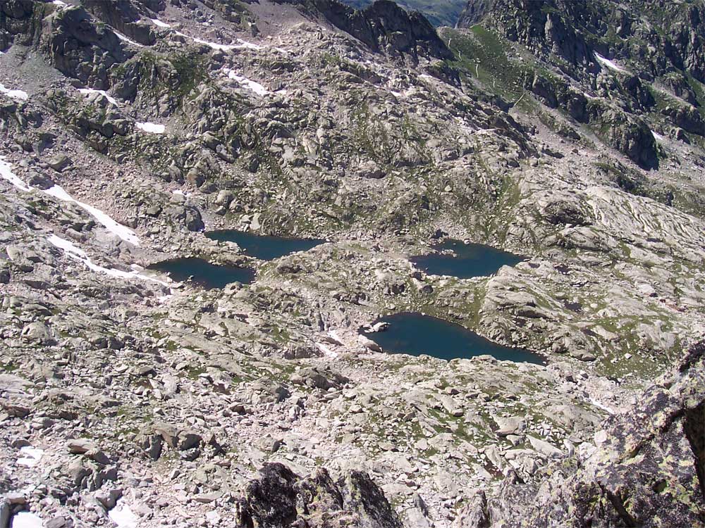 Les Lacarrats depuis le pic Cadier 2676m