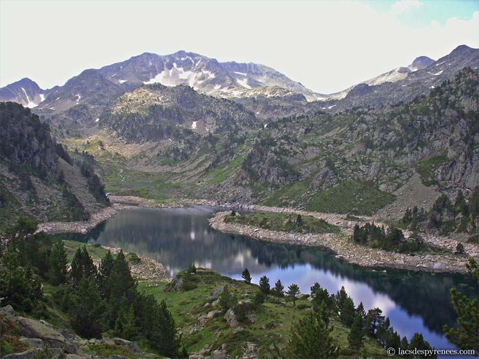 Lac de Gréziolles - @ Hélène Durand El lac de Gréziolles situado sobre el lac de Cade...