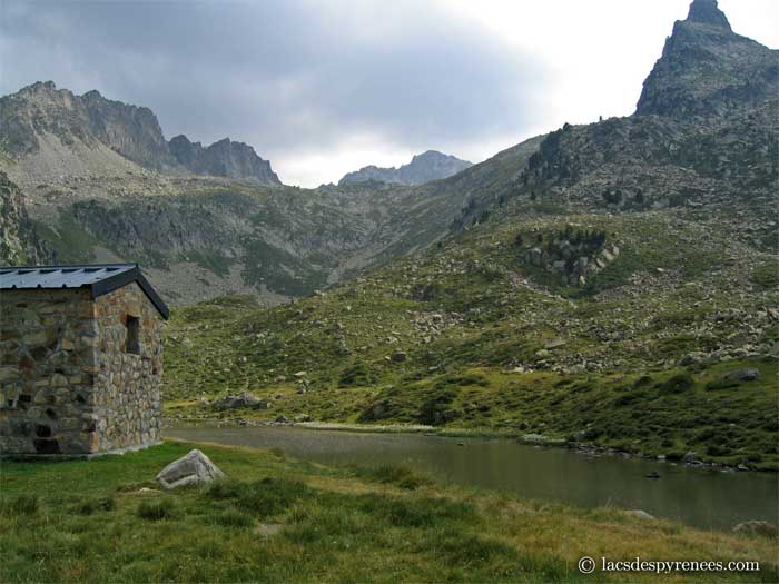 Lac de Lagües et massif de l'Ardiden