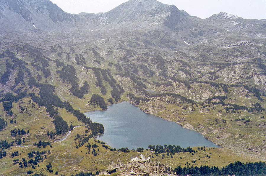 Estany Gros de Camporells