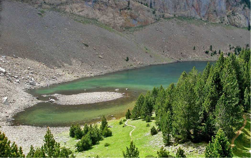 Ibón de Armeña