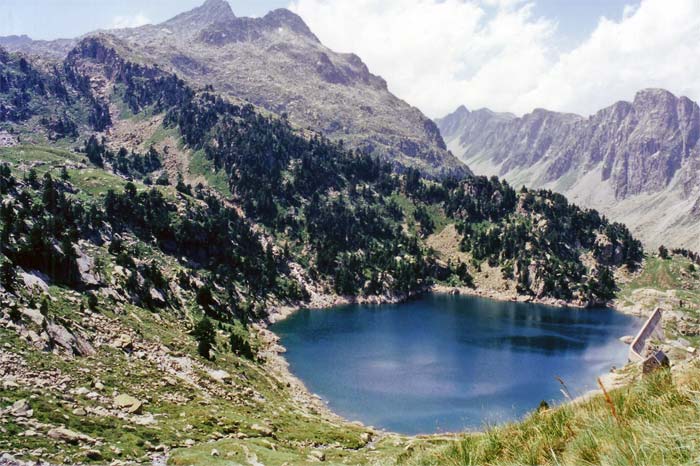 Restanca - @ Christophe Reinard Au coeur du Parc d'Aigüestortes dans les Encantat...