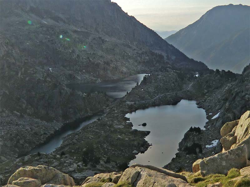 Estany de la Munyidera - @ Marc Salvat Au lever du soleil les estanys de Munyidera et del...