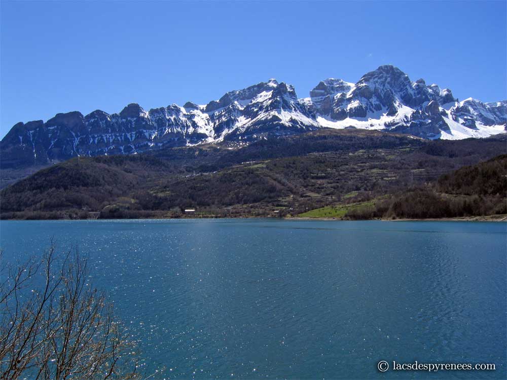 Embalse de Lanuza